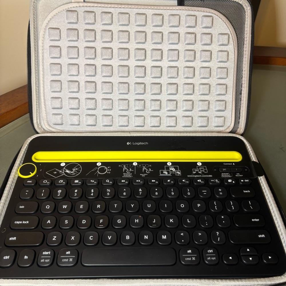 Logitech K480 Black Keyboard with Tablet Holder & Case
